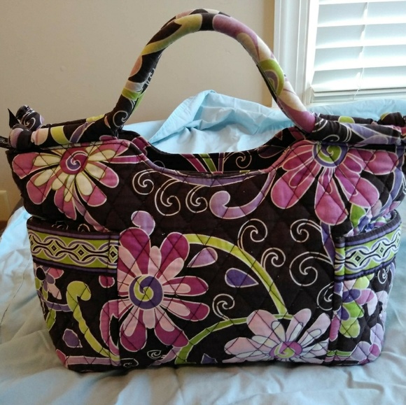 Vera Bradley Handbags - * FLASH SALE 25% FOR PARTY ONLY *Vera Bradley bag